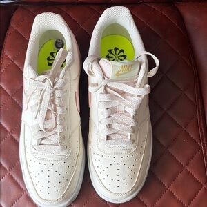 Nike Women's Light Pink Sneakers